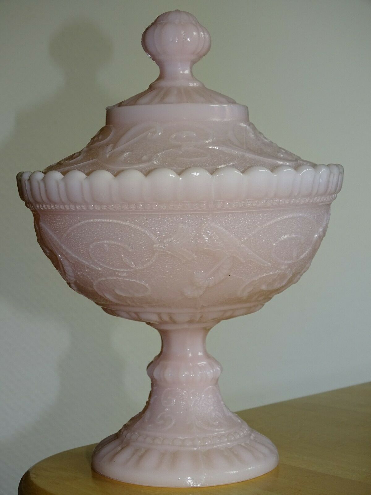 Vintage Box Vaseline Glass Dragons Color Pink Circa 1920s'