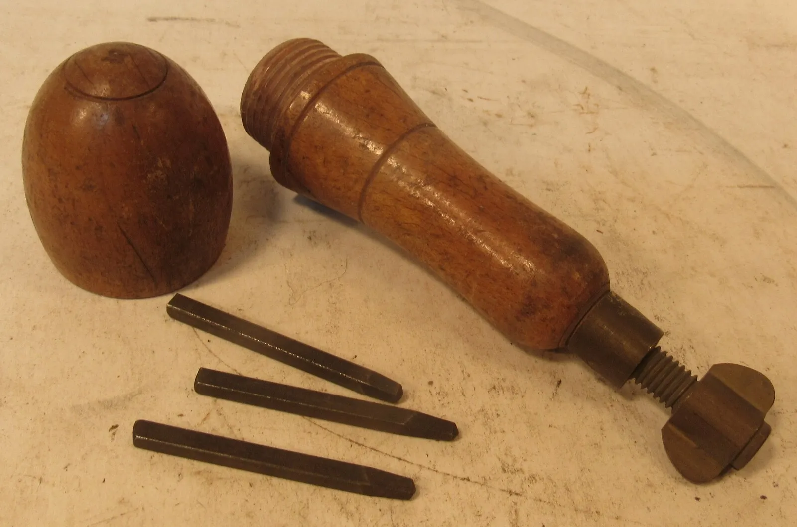 Vintage Tool Handle Set With 3 Bits In The Handle - No Makers Mark