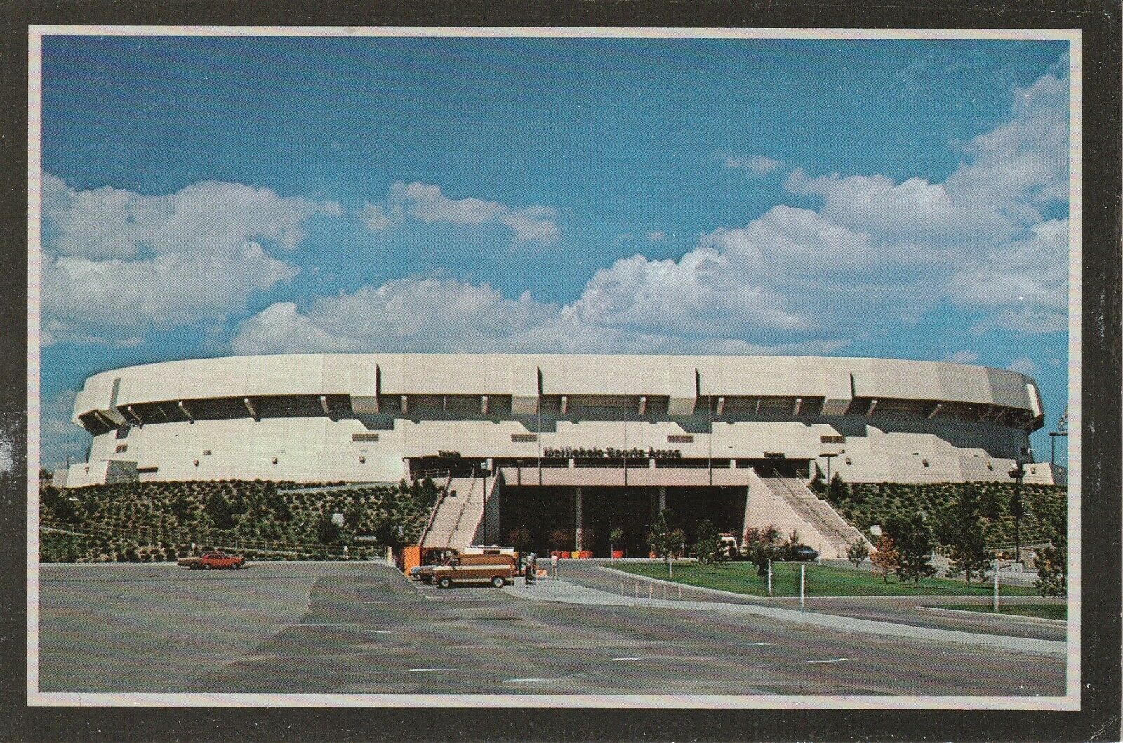 Scarce Denver Spurs Hockey - Nuggets Basketball Mcnichols Sports Arena Postcard