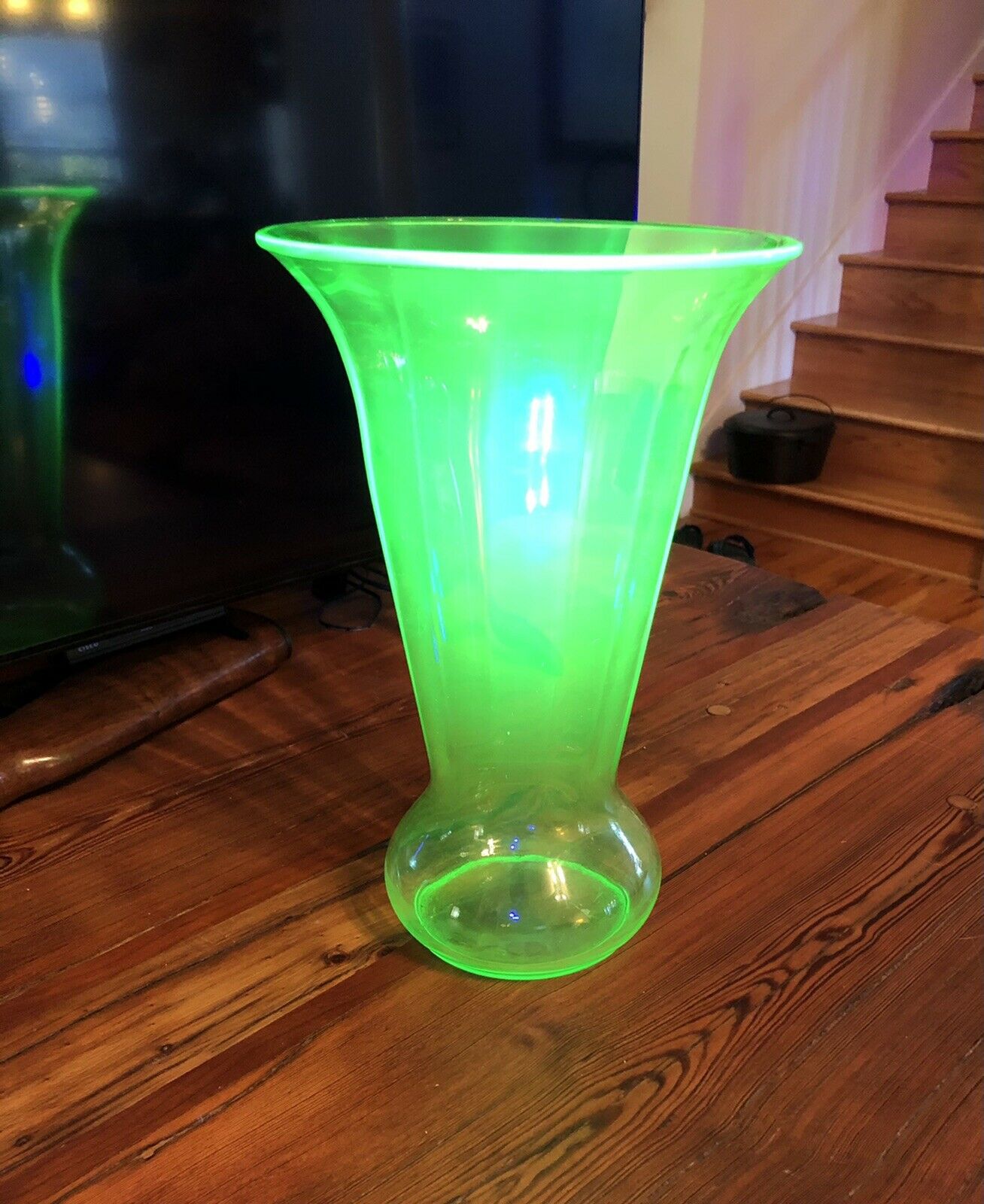 Vintage Green Vaseline Glass Flower Vase